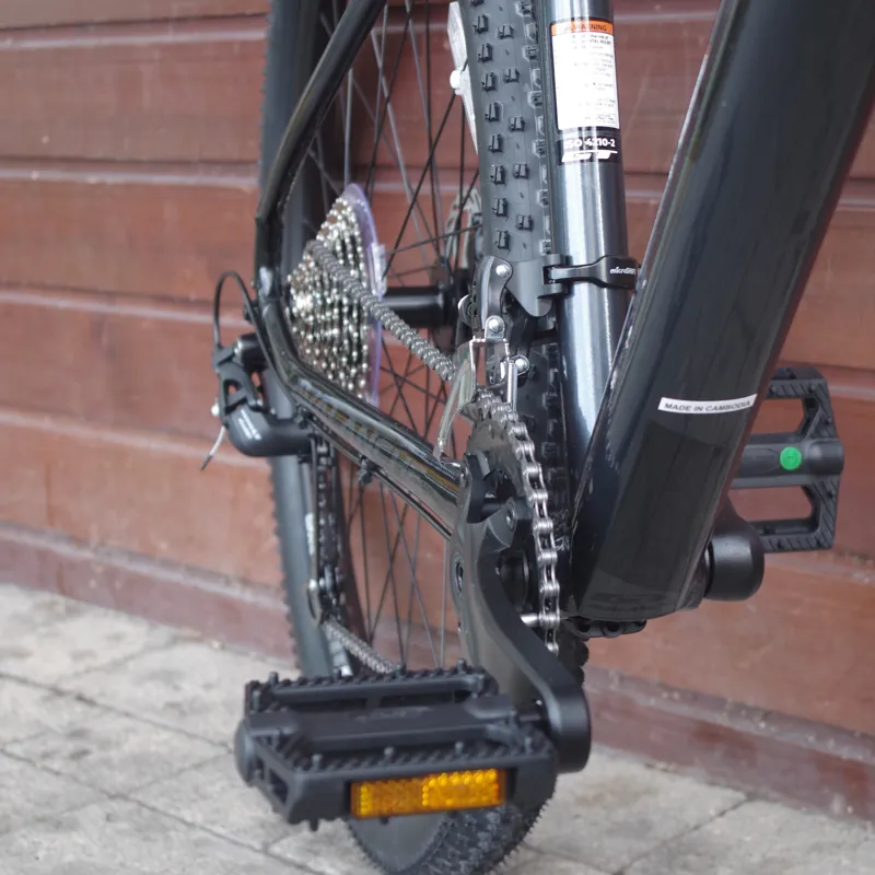 GT Avalanche Sport Mountain Bike in Gunmetal-4